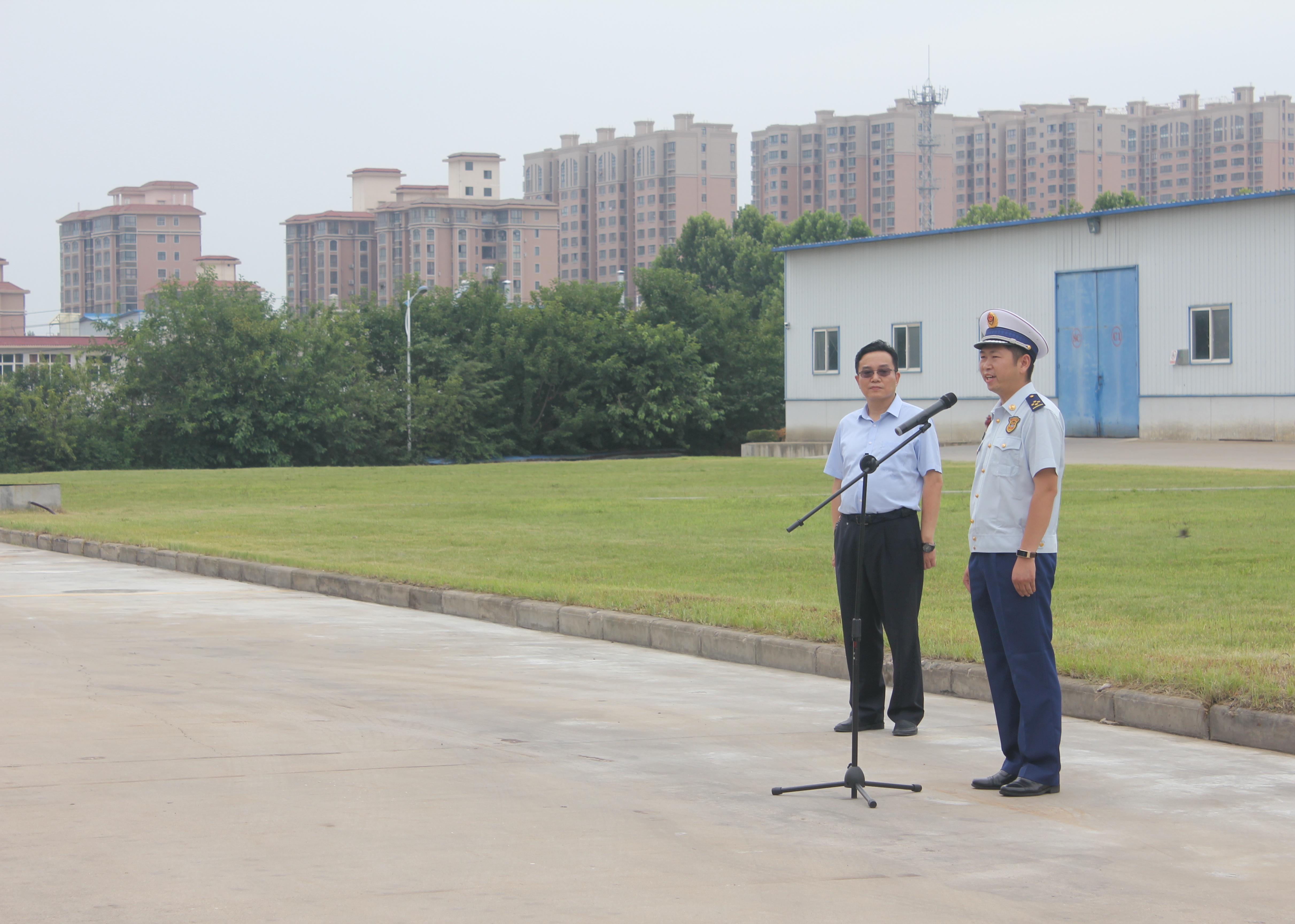 油脂信息2019.07.04《增強安全意識 提高應(yīng)急能力—全省糧食和物資儲備系統(tǒng)消防應(yīng)急演練觀摩交流活動在陜西楊凌來富公司成功舉辦》 (12).JPG