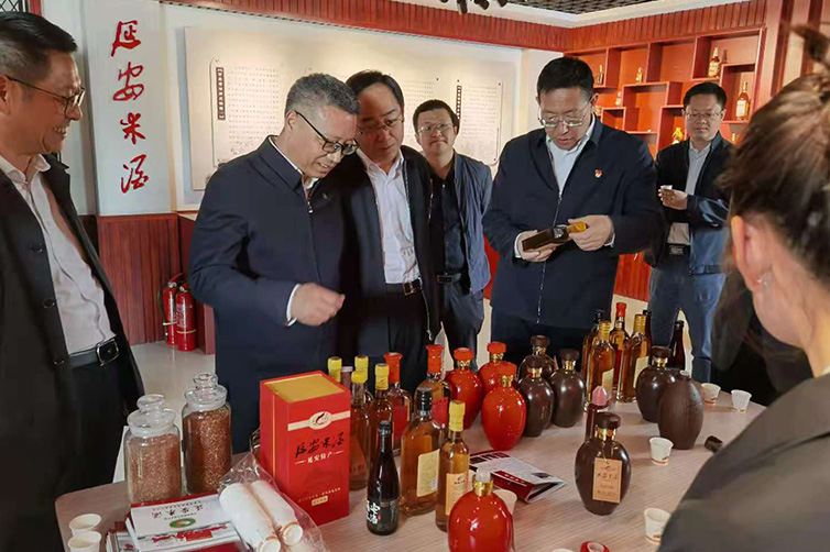 省糧食和物資儲備局、陜西糧農集團赴延安調研區(qū)域特色農業(yè)產業(yè)發(fā)展