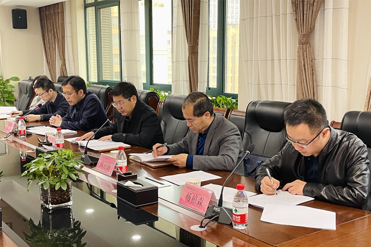 省委組織部、省國資委對糧農集團進行2020年度目標責任綜合考核