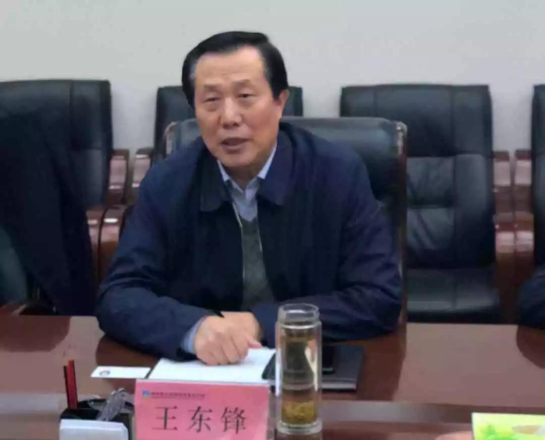 西咸新區(qū)空港新城管委會領導來糧農集團洽談合作共謀發(fā)展