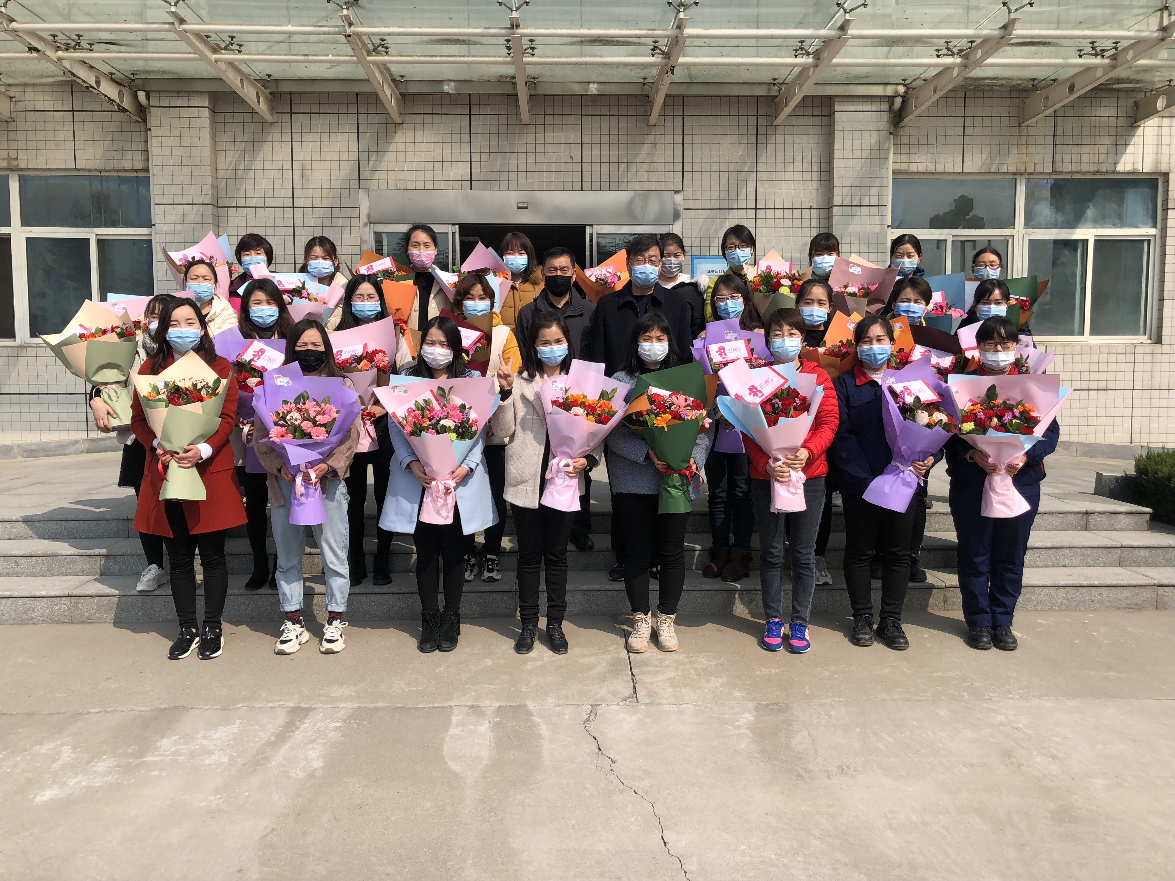 油脂信息2020.03.06《不一樣的“三八”節(jié)——巾幗不讓須眉，致敬油脂女神！》 (7).jpg