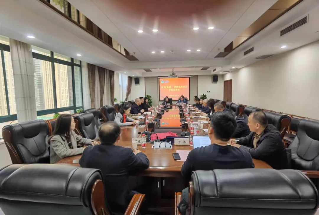 昌糧集團黨委書記、董事長張?zhí)K明一行到集團座談