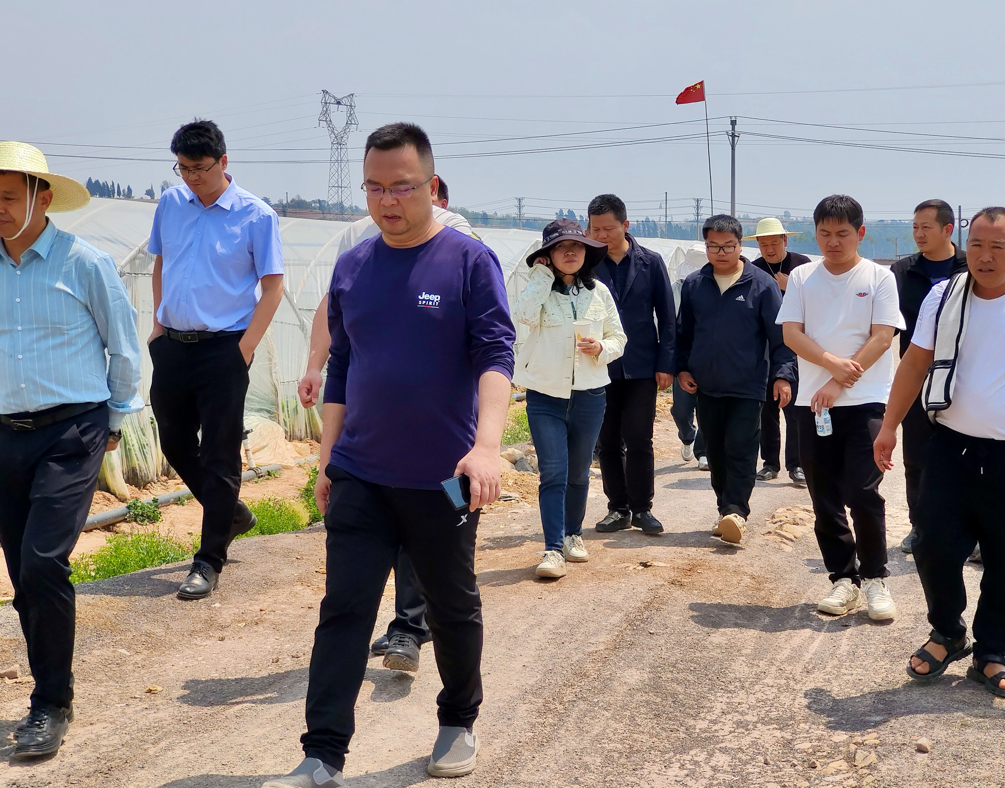 楊凌科技集團(tuán)：綠色農(nóng)化項目組深入市場開展調(diào)研